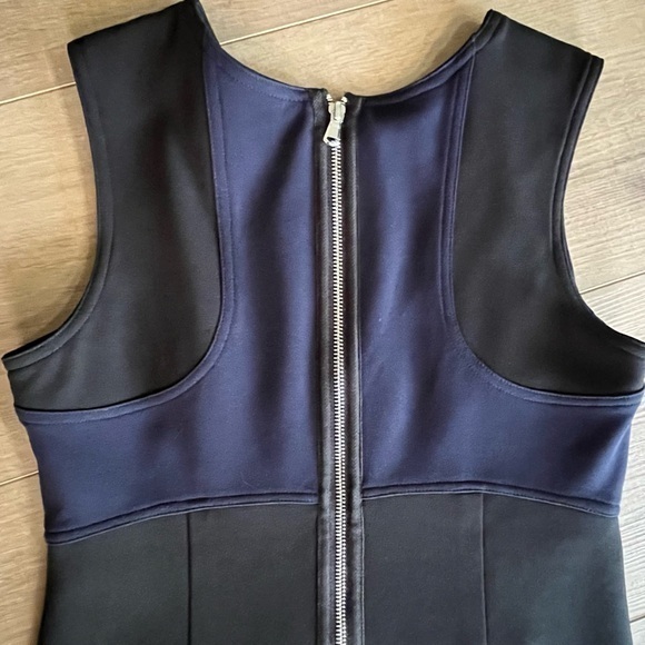 KaufmanFranco Dress Sz 2 Knee Length Heavy Sleeveless Black Blue Timeless Formal - Picture 4 of 7